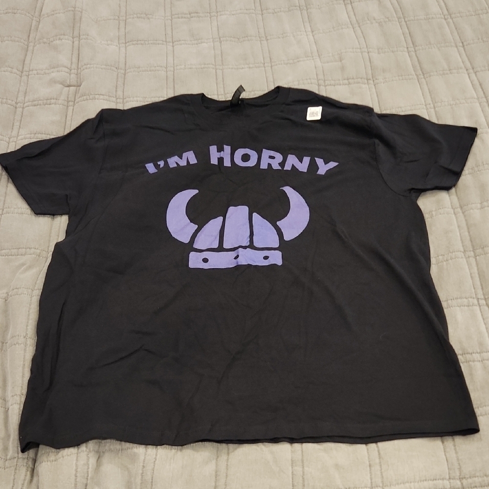 Gildan Black and Purple Short Sleeve Tee Size XL, new With Tag!